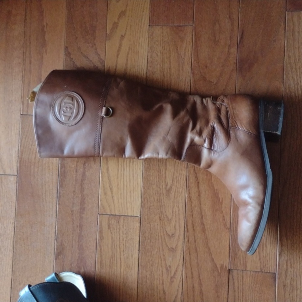 Aigner vintage boots
